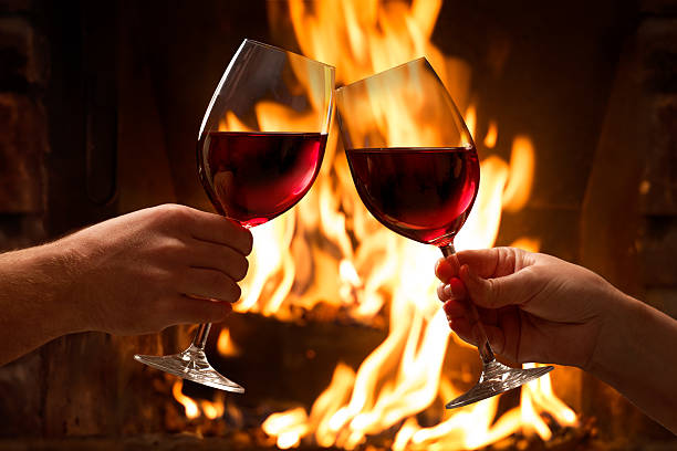 cena-romantica-fuoco-vino